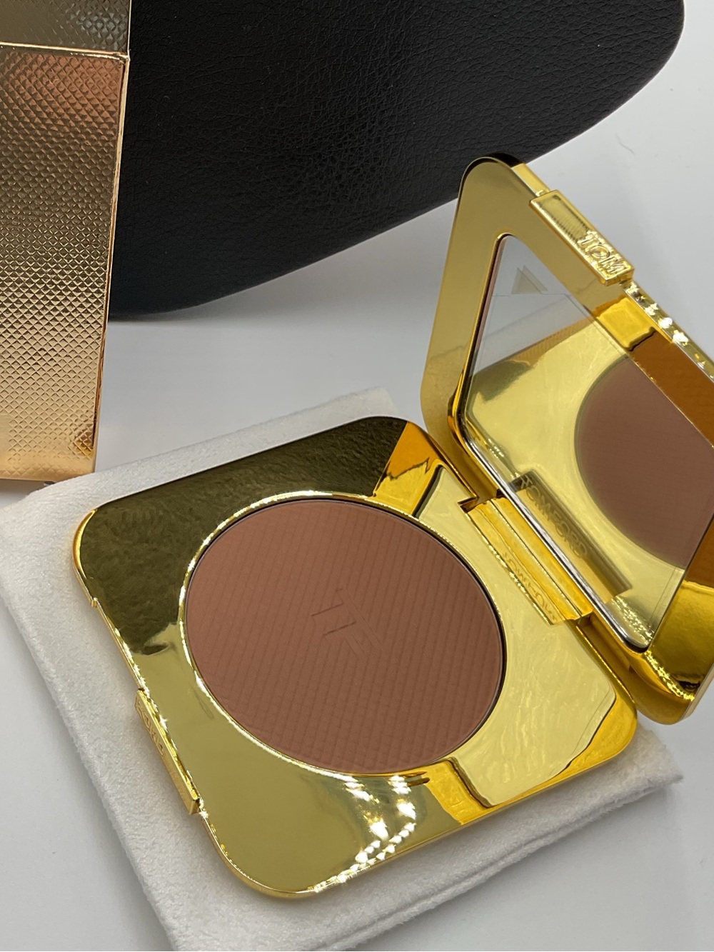 Tom Ford Soleil Glow Bronzer in 02 Terra - BNIB & Discontinued Formula - Picture 10 of 16